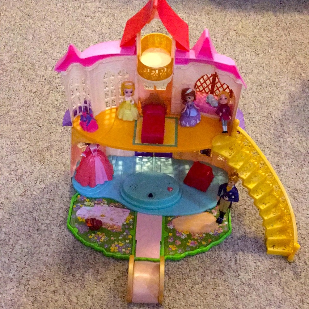 Sofia the First Princess Castle